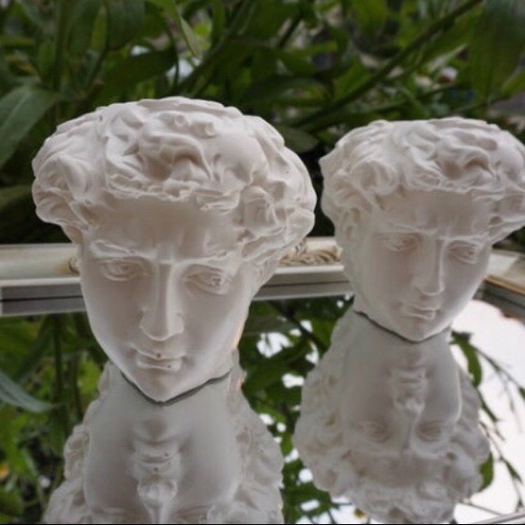 Statue of David pot - Picture 2 of 4